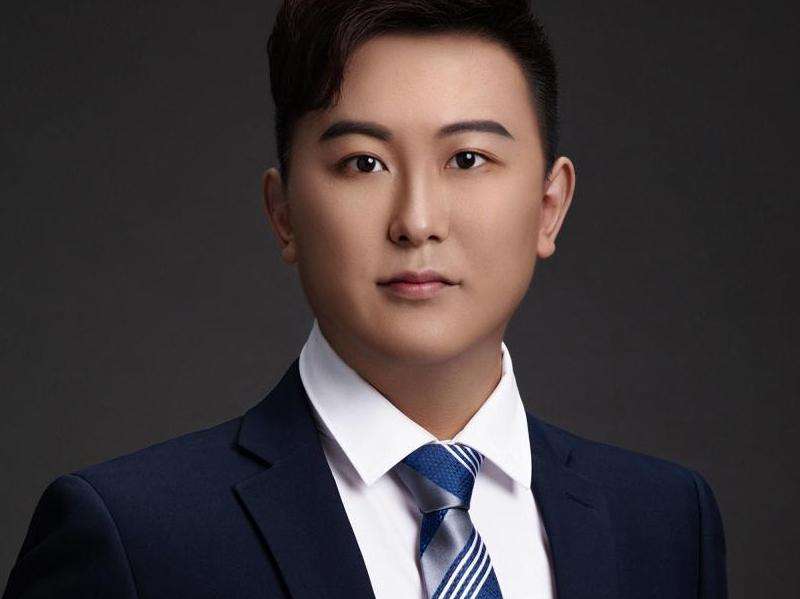 探寻Facebook现任华人高管的角色与贡献