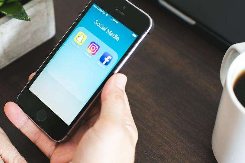 如何设置Facebook粉丝页